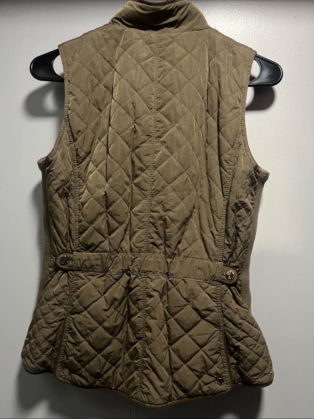 Zara Quilted Sleeveless Vest in Taupe - Picture 2 of 5